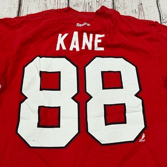 Patrick Kane Chicago Blackhawks NHL Hockey Sports Tee Tshirt - Picture 4 of 4